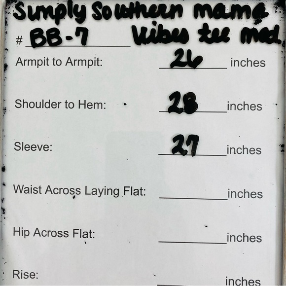 Simply Southern Mama Vibes Leopard Print Lips Graphic Print Textured Sweater - Picture 9 of 9